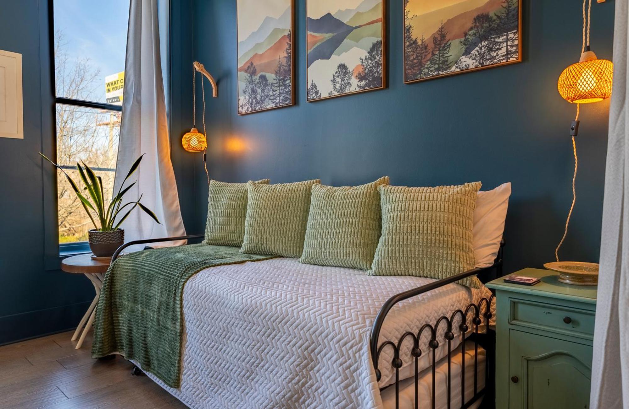 Designer Penthouse With Rooftop Deck Near Downtown And Lookout Mtn Appartement *