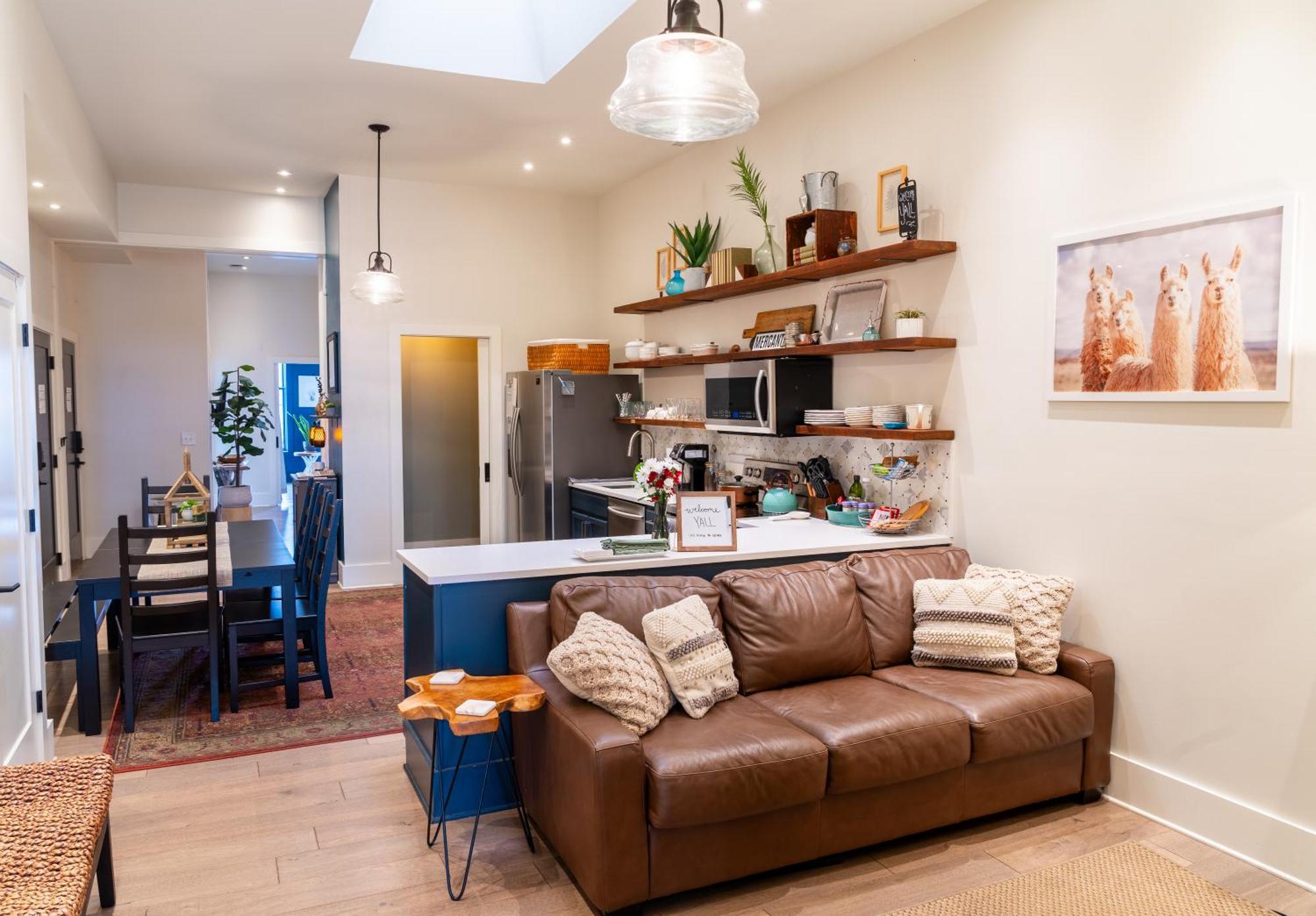 Designer Penthouse With Rooftop Deck Near Downtown And Lookout Mtn